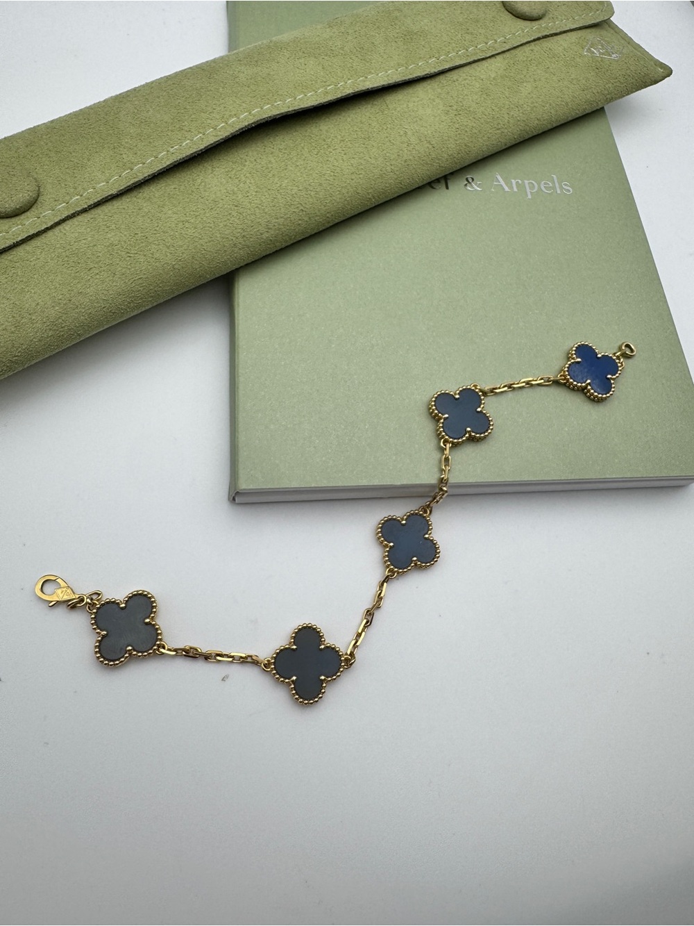 Van Cleef & Arpels 18k 5-motif bracelet